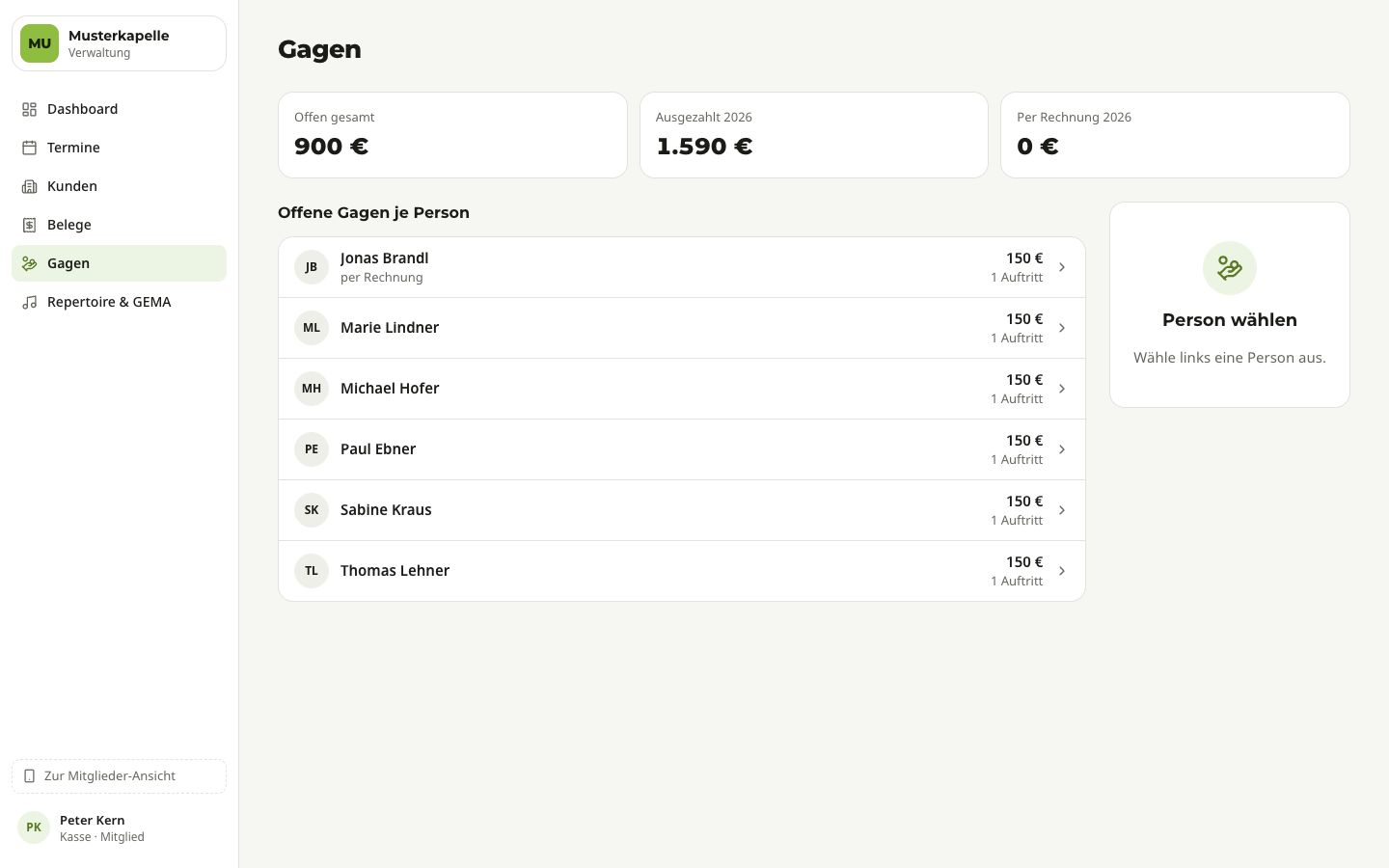 Verwaltung › Gagen: Kennzahlen „Offen gesamt“, „Ausgezahlt 2026“ und „Per Rechnung 2026“, darunter offene Gagen je Person